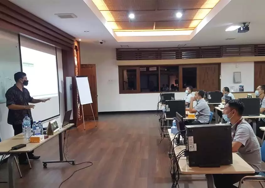 Penyampaian Materi Pelatihan