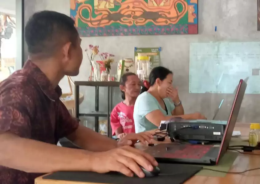 Penyampaian Materi Pelatihan Excel