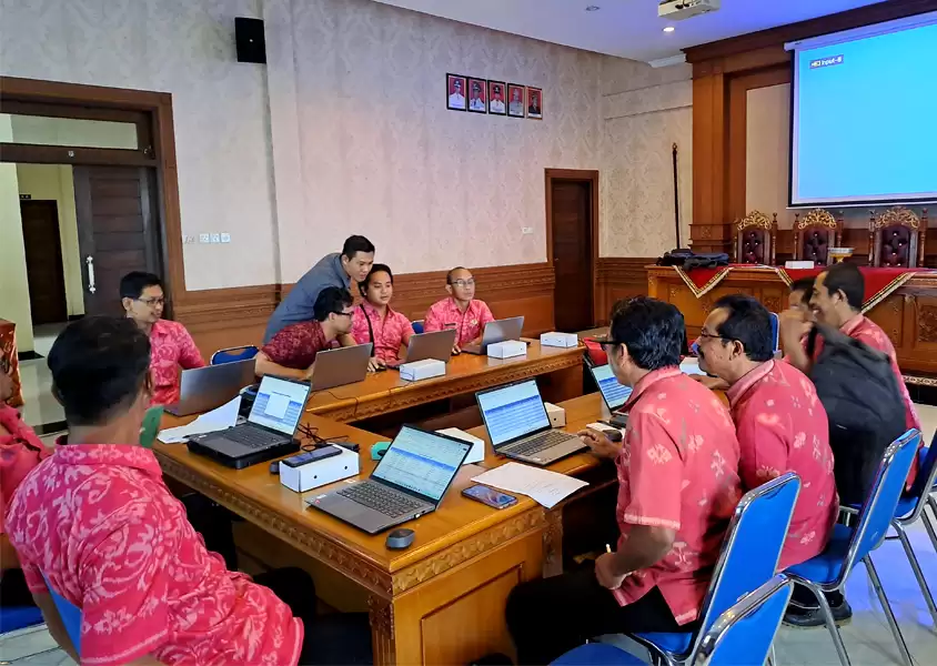 Asistensi Peserta Pelatihan
