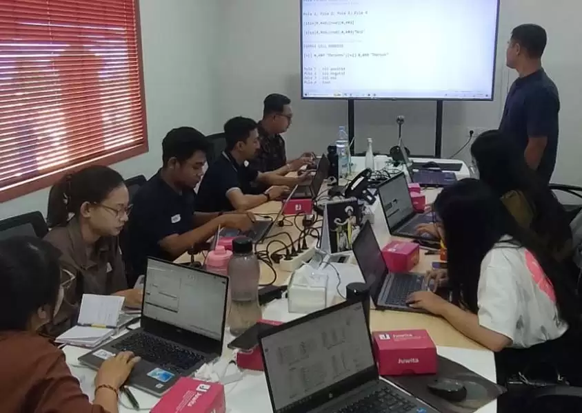 Penyampaian Materi Pelatihan