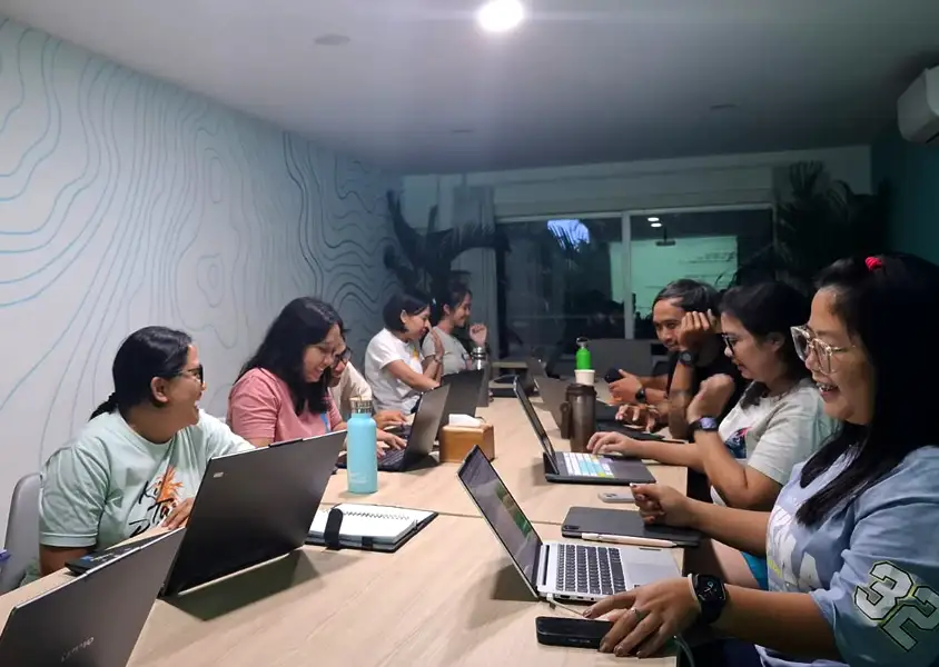 Post Test Microsoft Excel Intermediate Peserta mengerjakan post test sebagai evaluasi peningkatan kompetensi setelah mengikuti In House Training Microsoft Excel Intermediate Waterbom Bali.