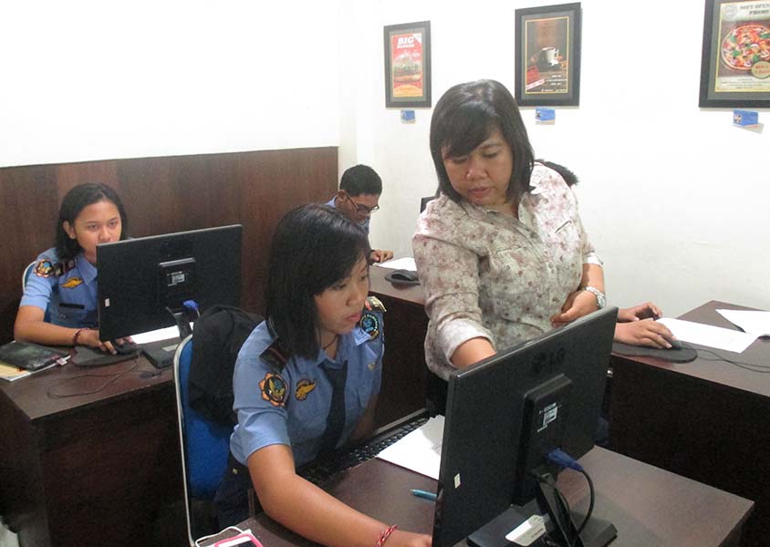 Pembelajaran komputer fokus pada keperluan kerja