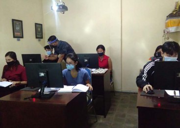 Wajib Masker, Jaga jarak